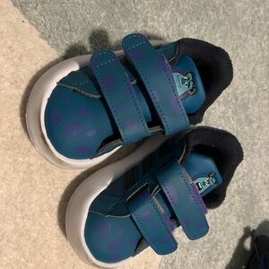 Adidas Sulley Shoes with Velcro Straps